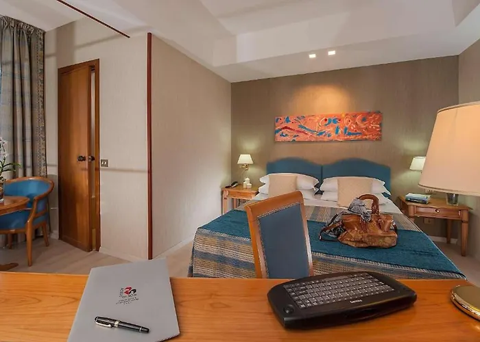 Quality Rouge Et Noir Hotel