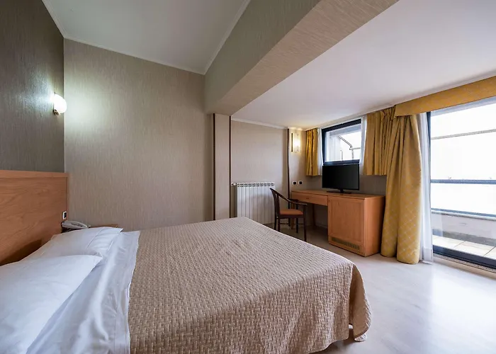 Quality Rouge Et Noir Hotel 4*