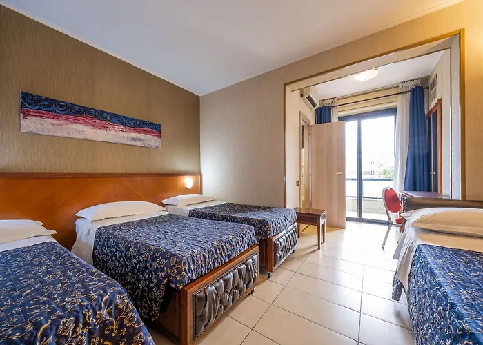Hotel Quality Rouge Et Noir 4*