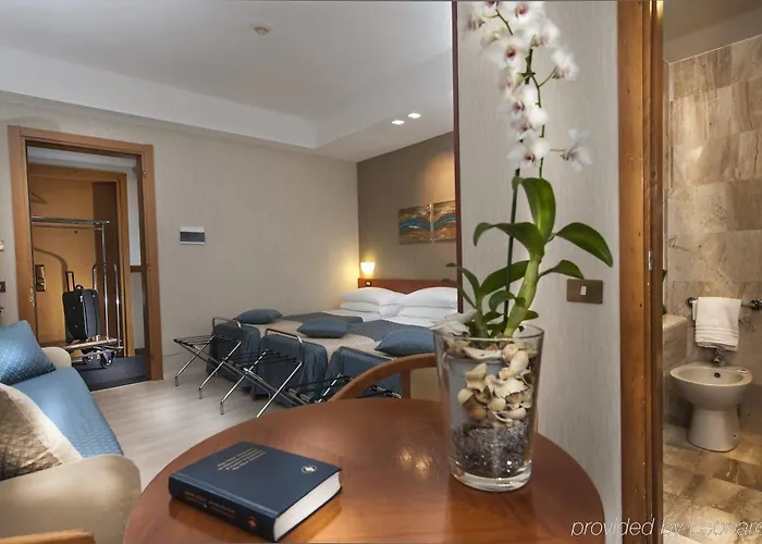 Hotel Quality Rouge Et Noir Roma