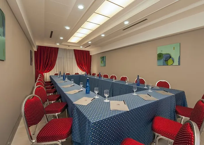 Hotel Quality Rouge Et Noir 4*