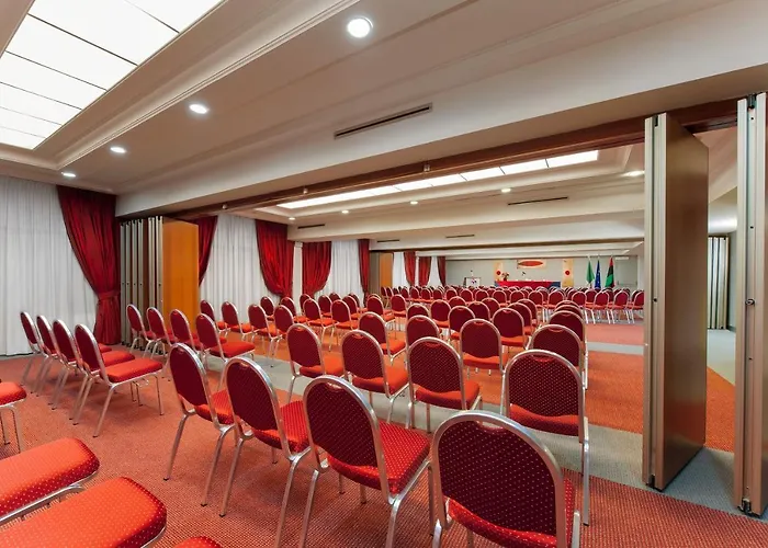 Hotel Quality Rouge Et Noir Roma