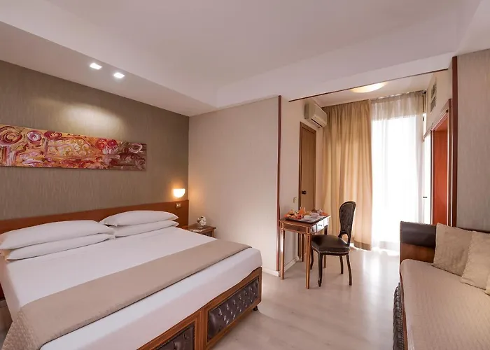 Quality Rouge Et Noir Hotel 4*